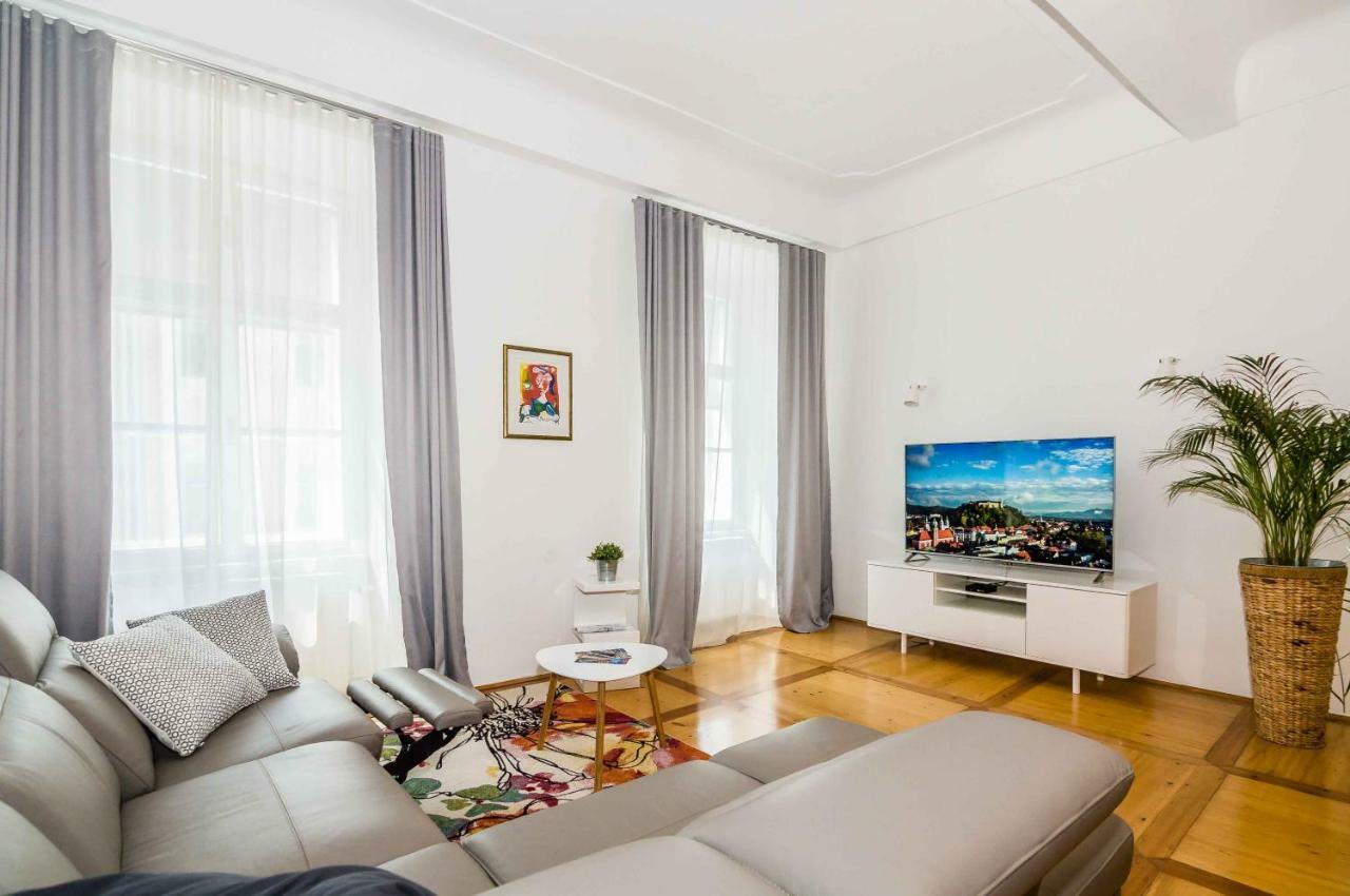Elegant Central Apartment Liubliana Exterior foto
