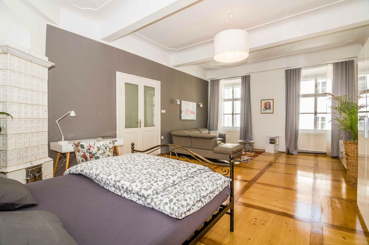 Elegant Central Apartment Liubliana Exterior foto